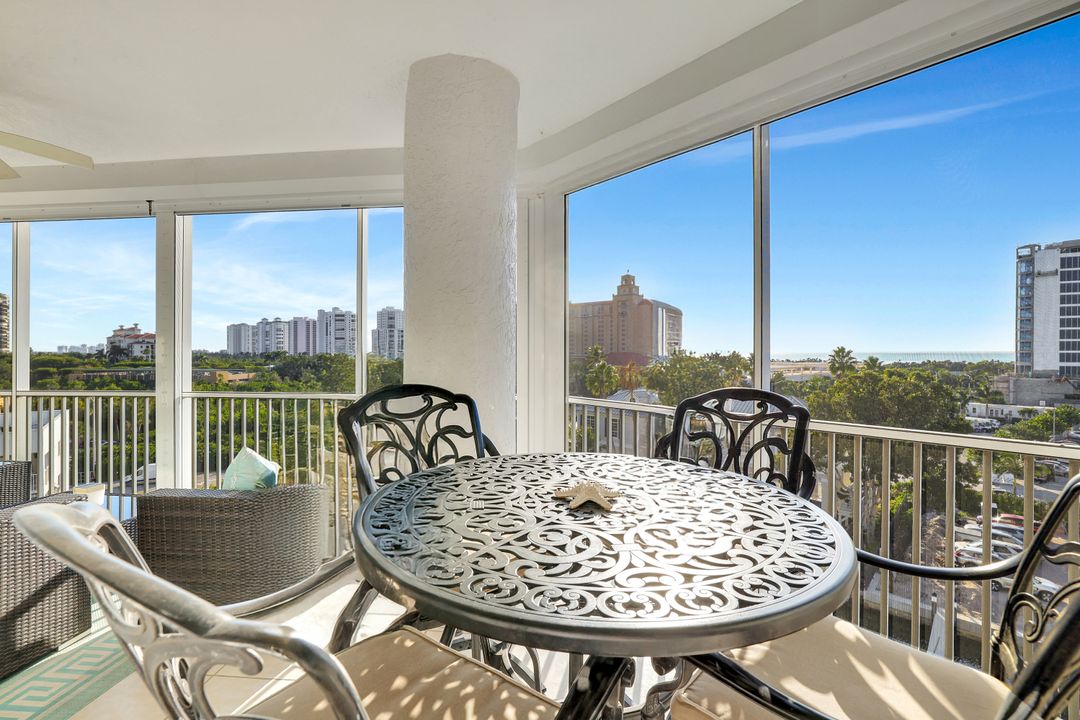 400 Flagship Dr #602, Naples, FL 34108