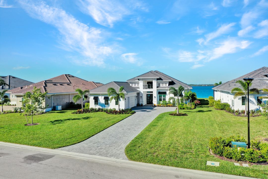 17500 Blue Sapphire Dr, Fort Myers, FL 33913