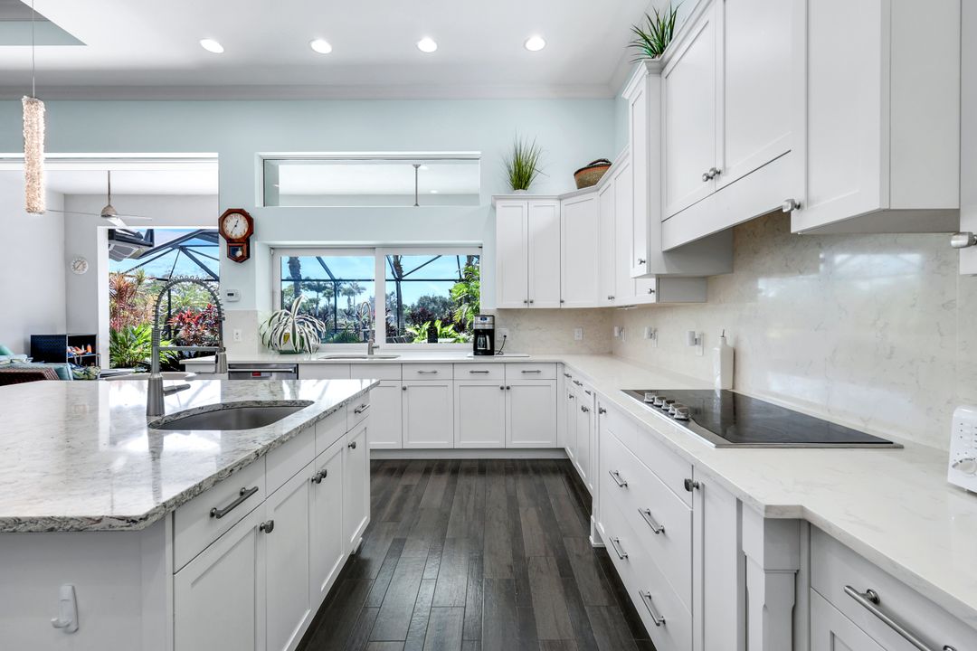 4964 Andros Dr, Naples, FL 34113