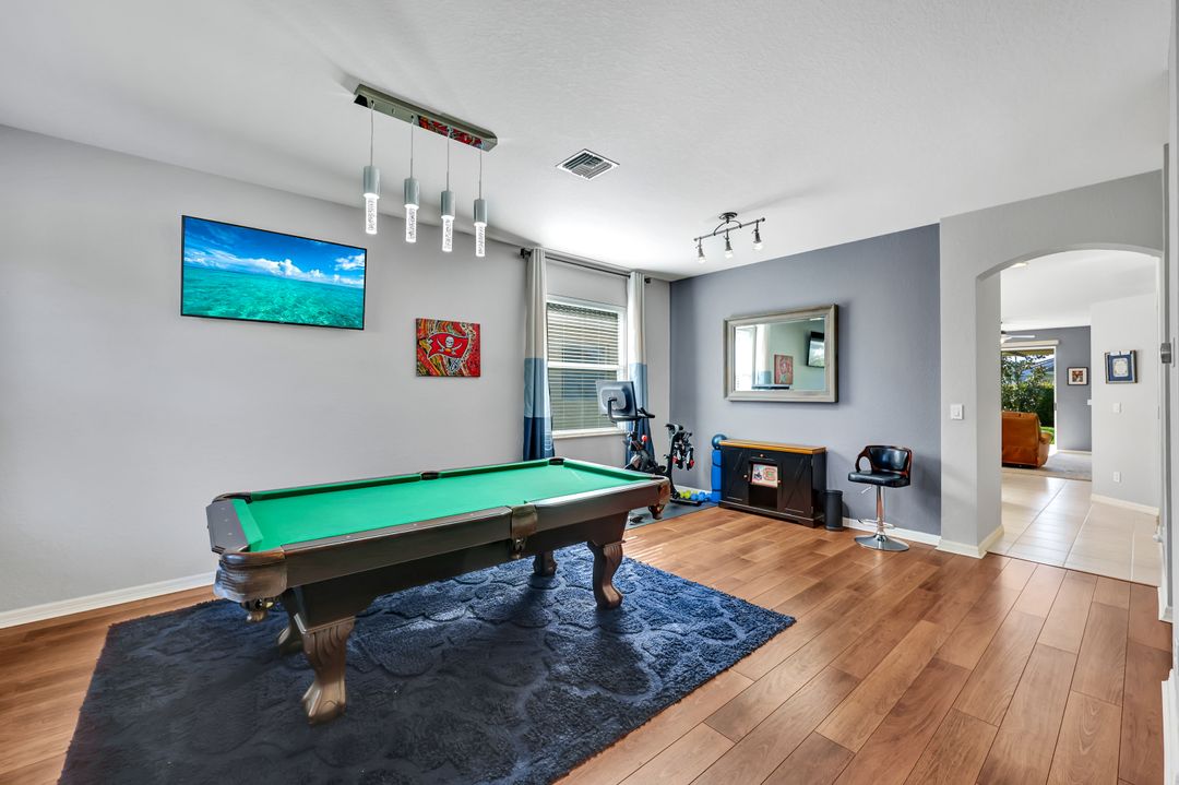 9262 Chestnut Tree Loop, Fort Myers, FL 33967