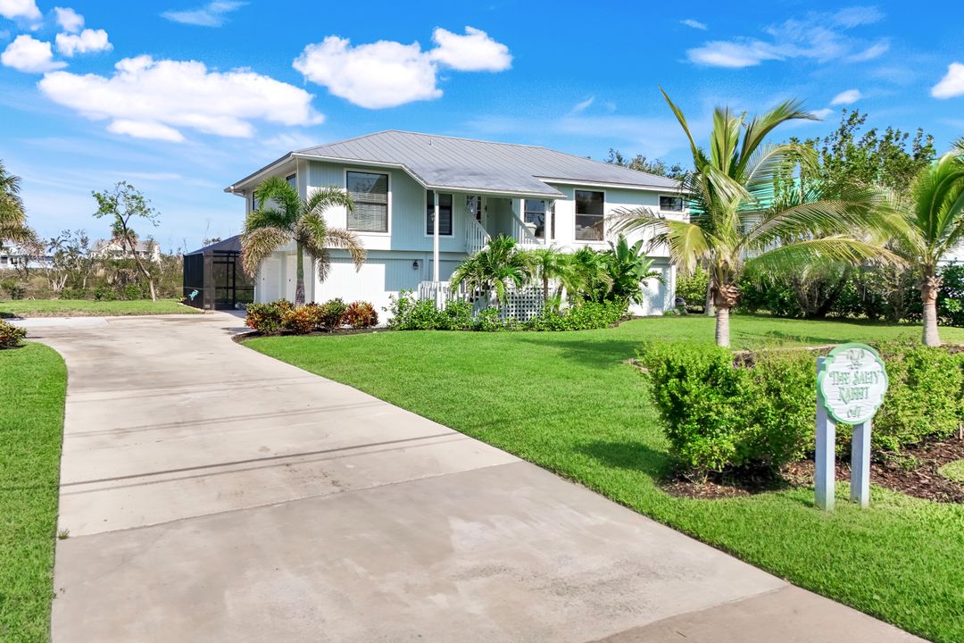 647 Rabbit Rd, Sanibel, FL 33957
