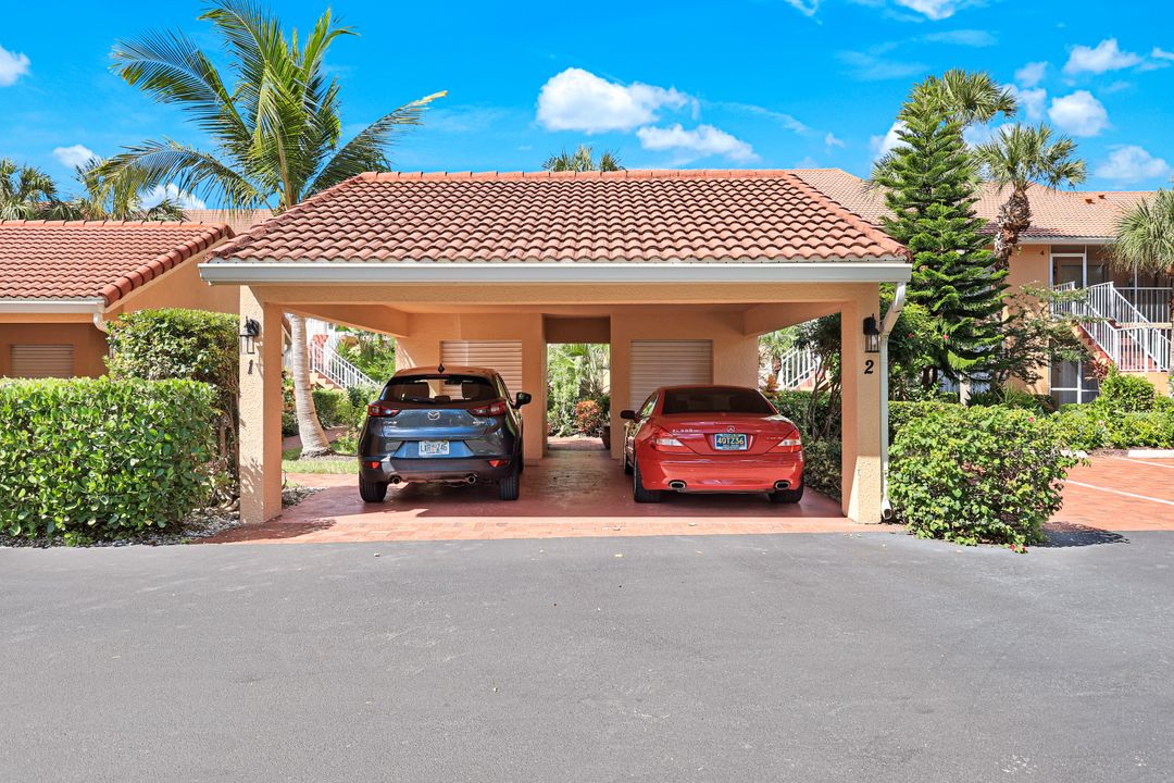 1615 Windy Pines Dr, Naples, FL 34112