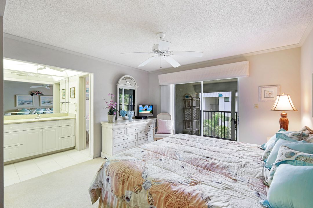 788 Park Shore Dr #E31, Naples, FL 34103