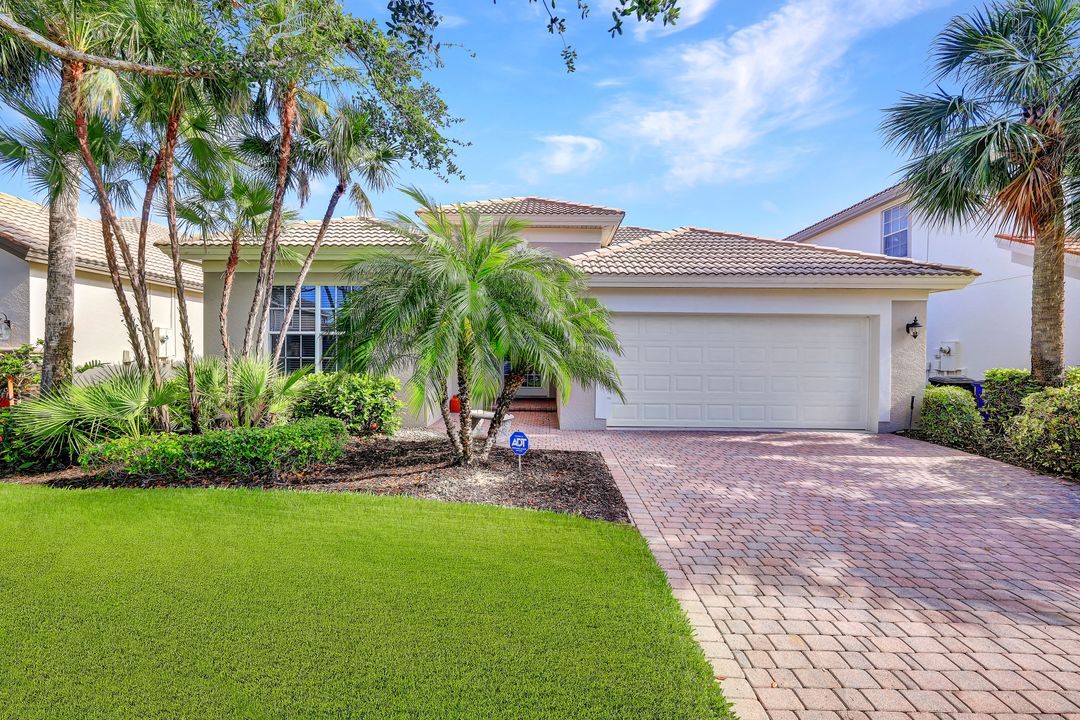 21981 Longleaf Trail Dr, Bonita Springs, FL 34135