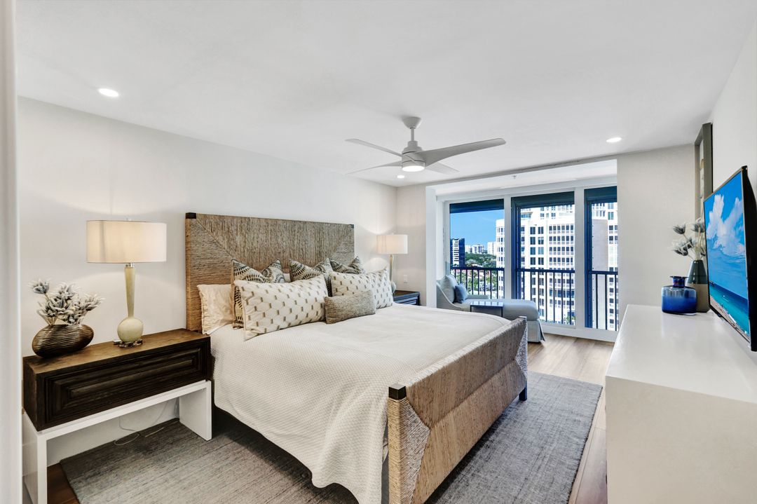 4401 Gulf Shore Blvd N #1406, Naples, FL 34103