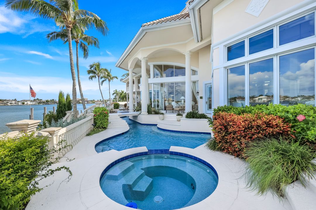 490 Renard Ct, Marco Island, FL 34145