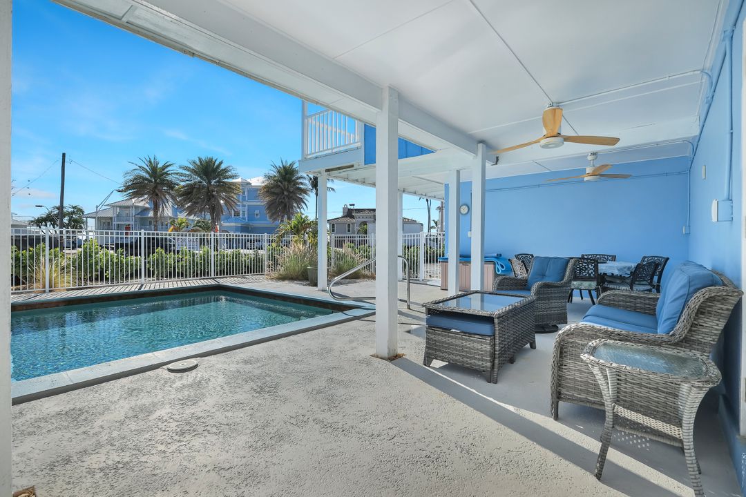 100 Tarpon Rd, Fort Myers Beach, FL 33931