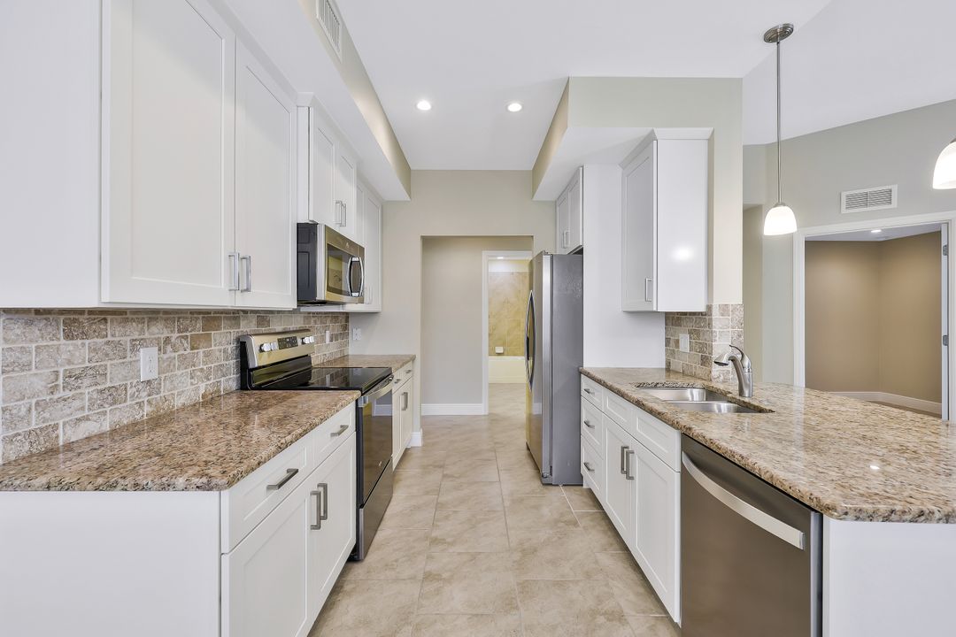 18225 Creekside Preserve Loop #102, Fort Myers, FL 33908