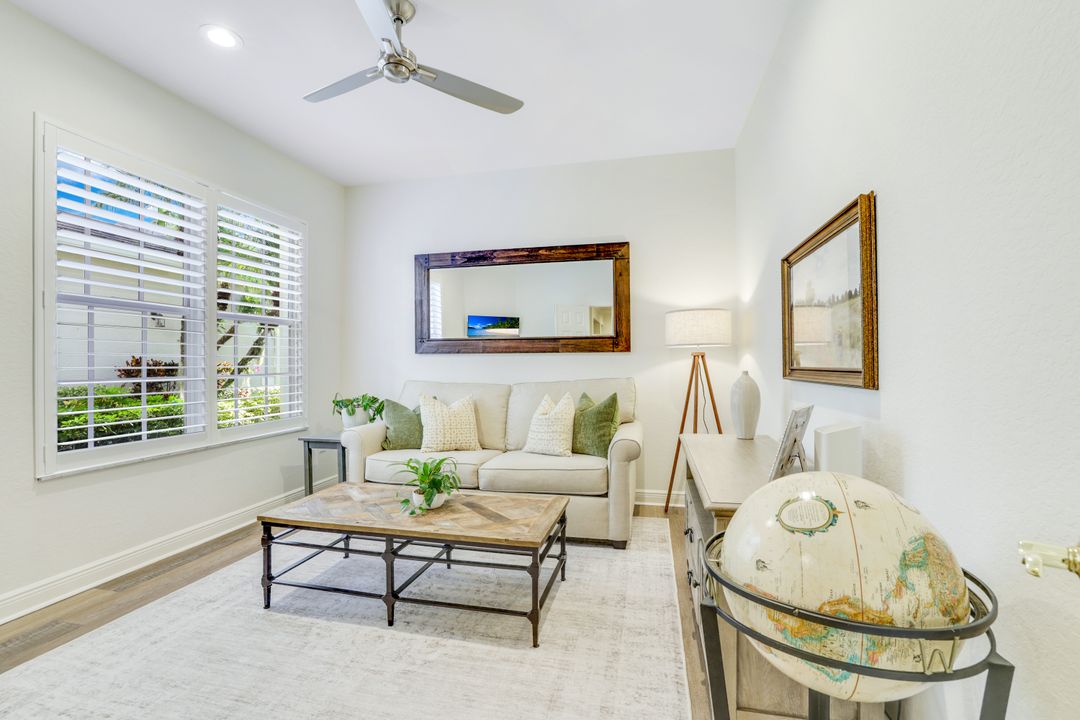 4956 Shaker Heights Ct, Naples, FL 34112