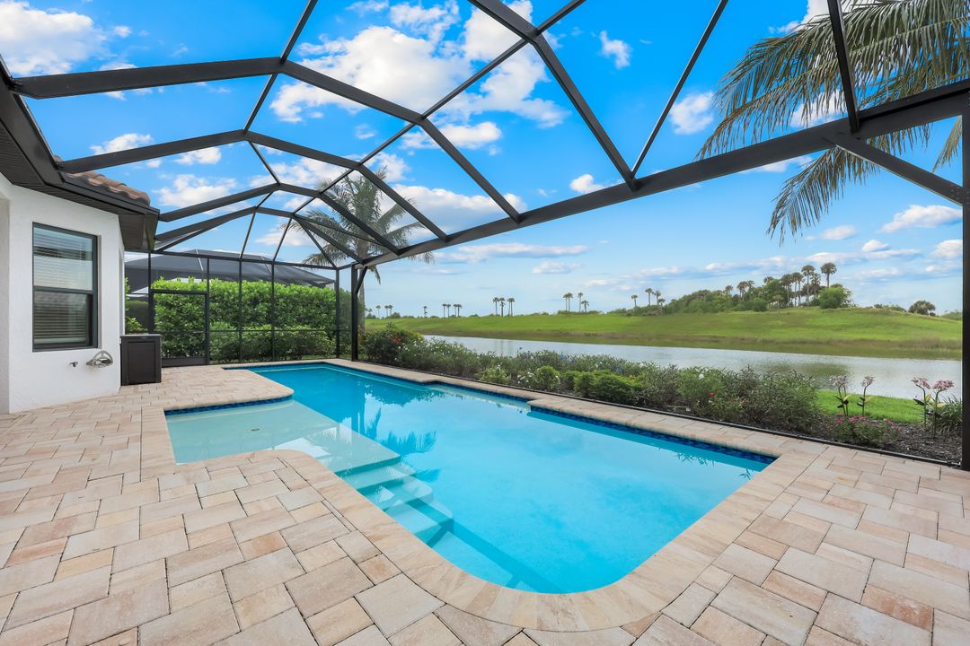 11641 Canal Grande Dr, Miromar Lakes, FL 33913