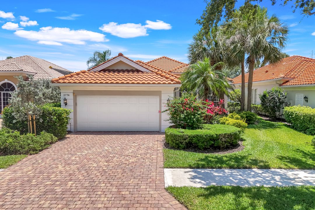 3774 Whidbey Way, Naples, FL 34119