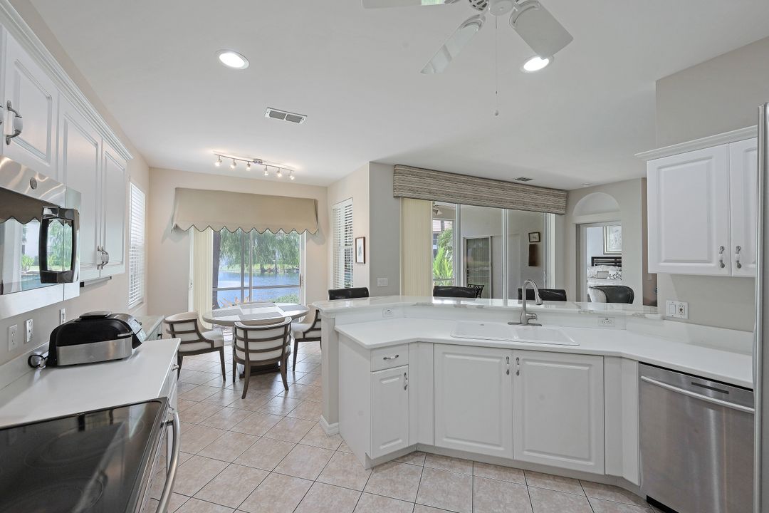 2240 Hawksridge Dr #2201, Naples, FL 34105