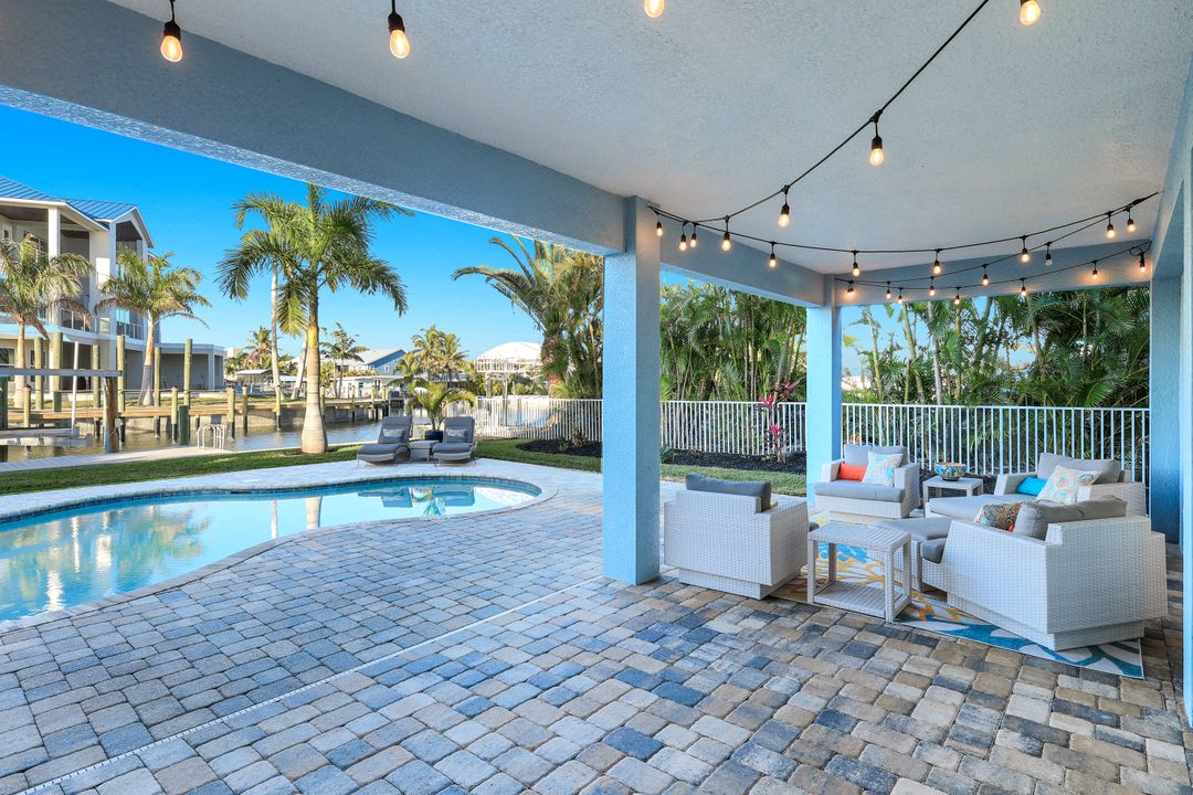 231 Sterling Ave, Fort Myers Beach, FL 33931