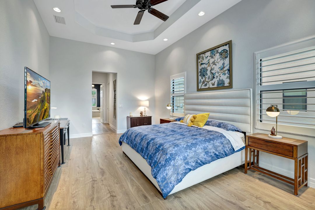 2930 Cinnamon Bay Cir, Naples, FL 34119