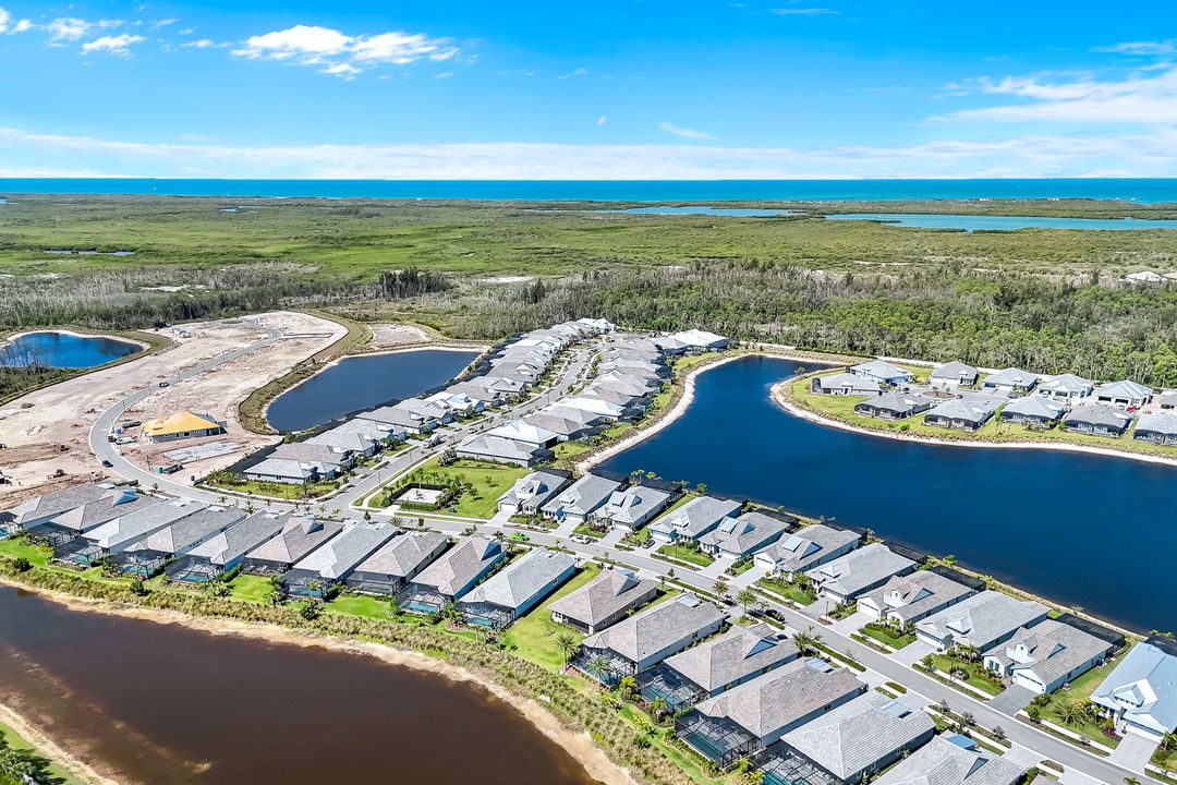8850 Calypso Ct, Naples, FL 34112