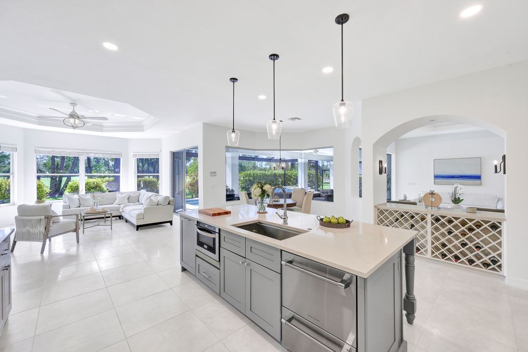 8028 Tiger Lily Dr, Naples, FL 34113