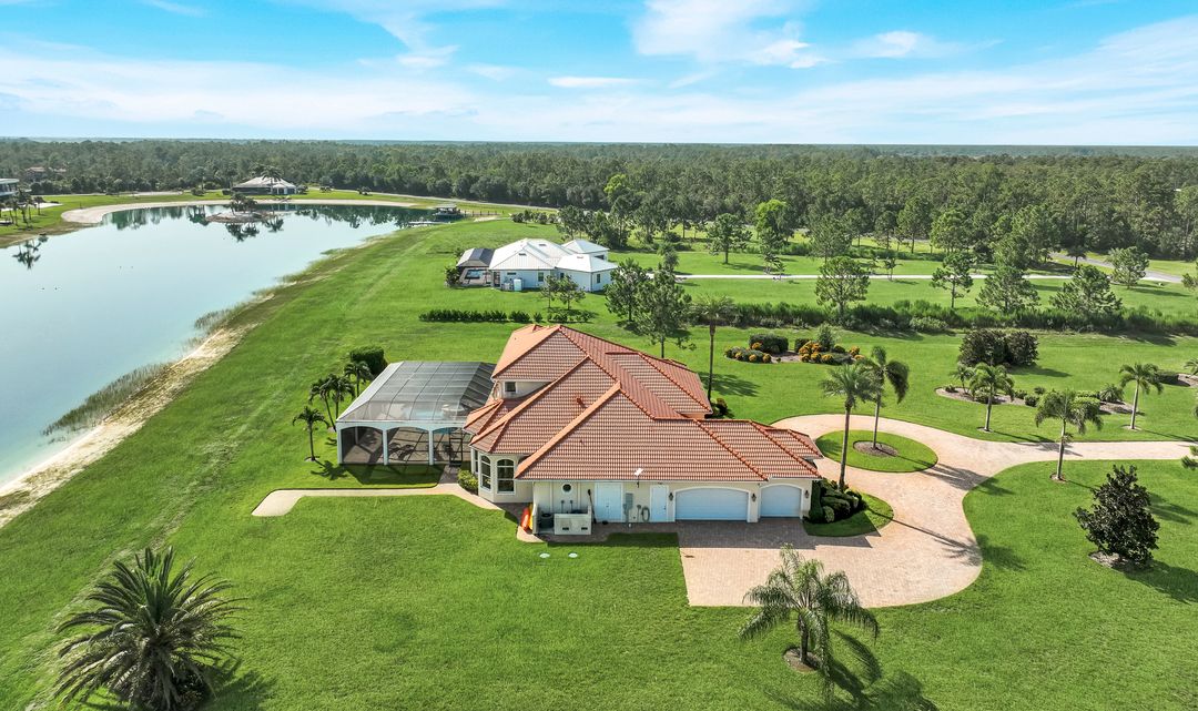20301 Barefoot Ski Blvd, Estero, FL 33928