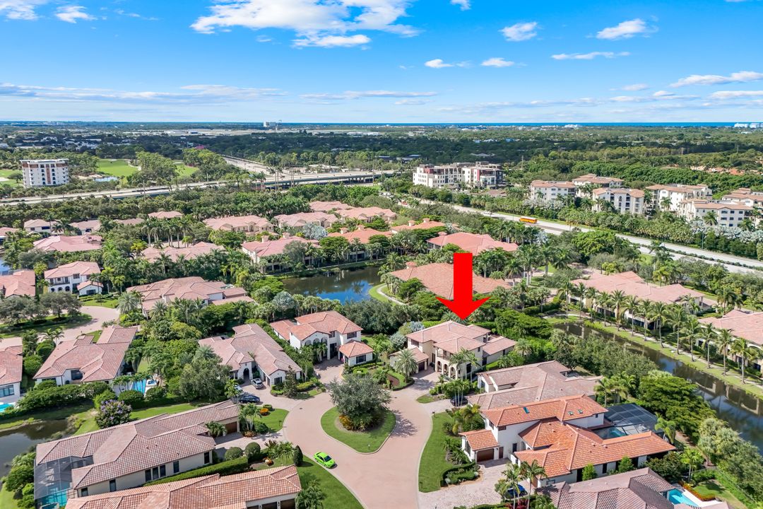 2351 Traditions Ct, Naples, FL 34105