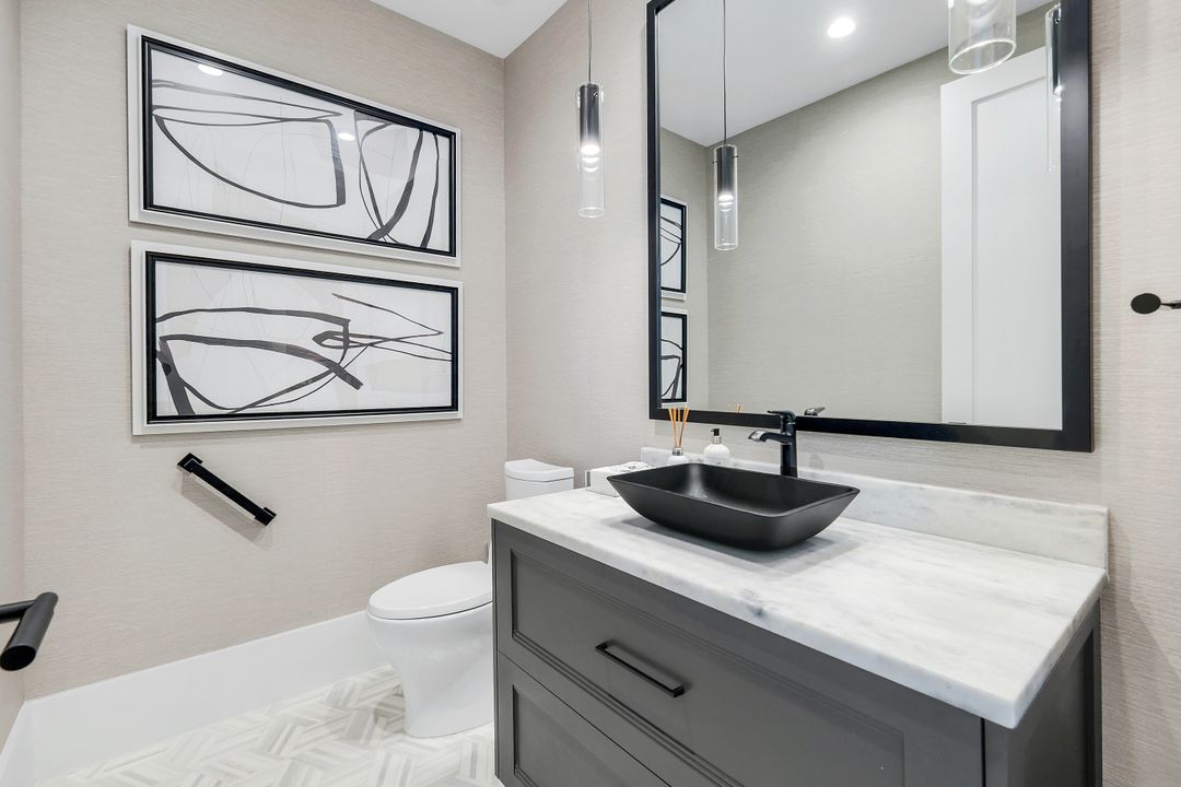 16647 Isola Bella Ln, Naples, FL 34110