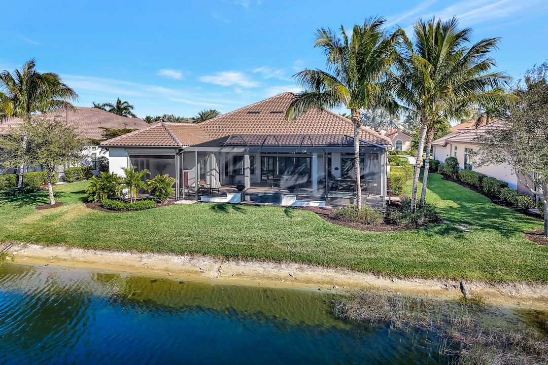 3181 Olympia Ln, Naples, FL 34114