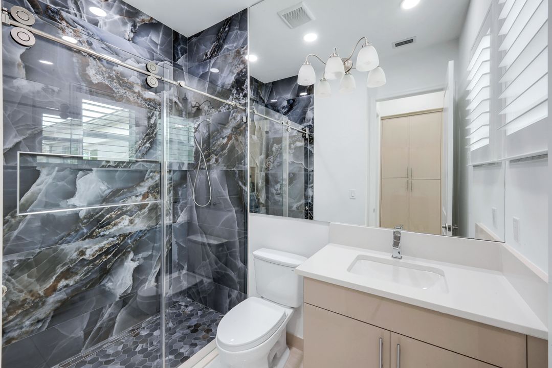 12063 Azalea Wy, Naples, FL 34120