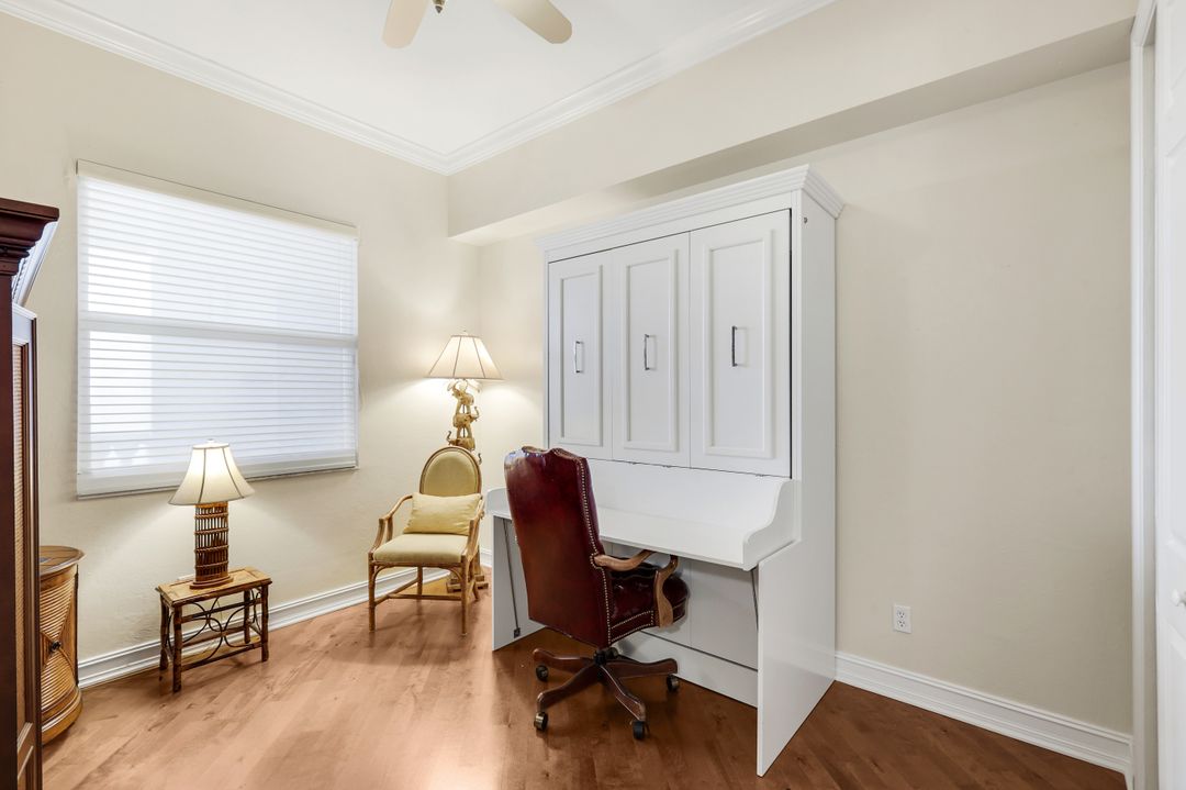 400 Flagship Dr #1206, Naples, FL 34108