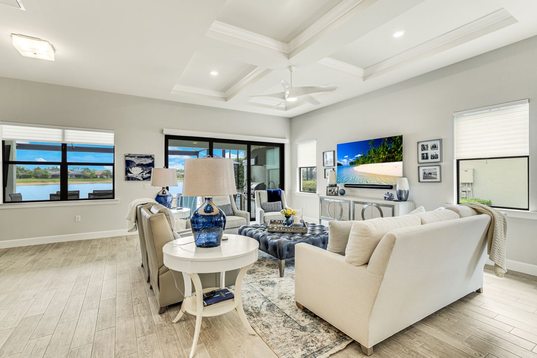 7631 Winding Cypress Dr, Naples, FL 34114