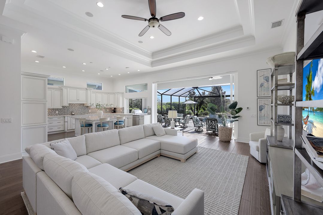 5154 Andros Dr, Naples, FL 34113