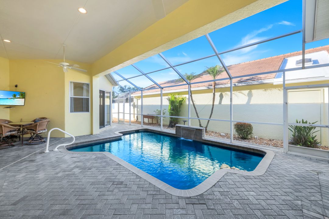 1201 Jardin Dr, Naples, FL 34104