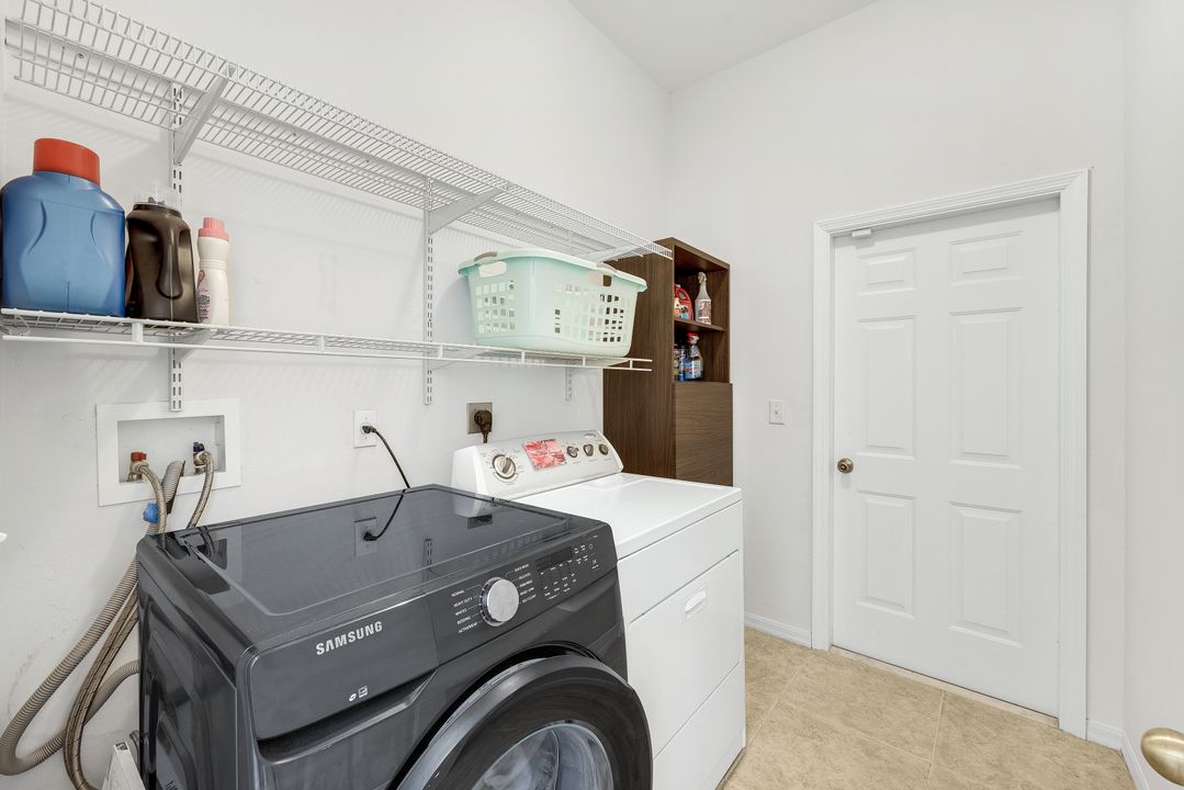 1417 SW 28th Terrace, Cape Coral, FL 33914