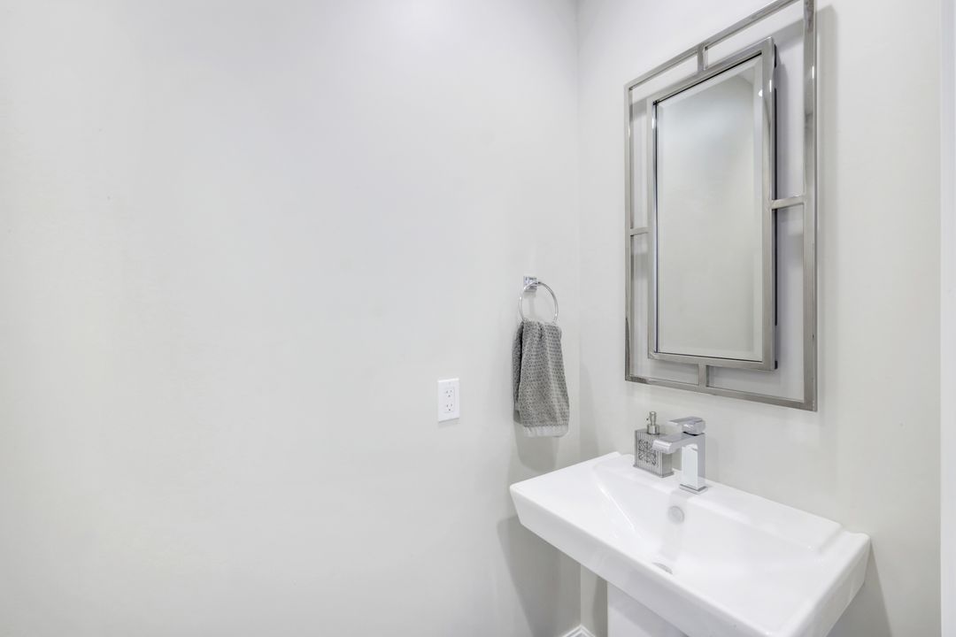 1035 3rd Ave S #508, Naples, FL 34102