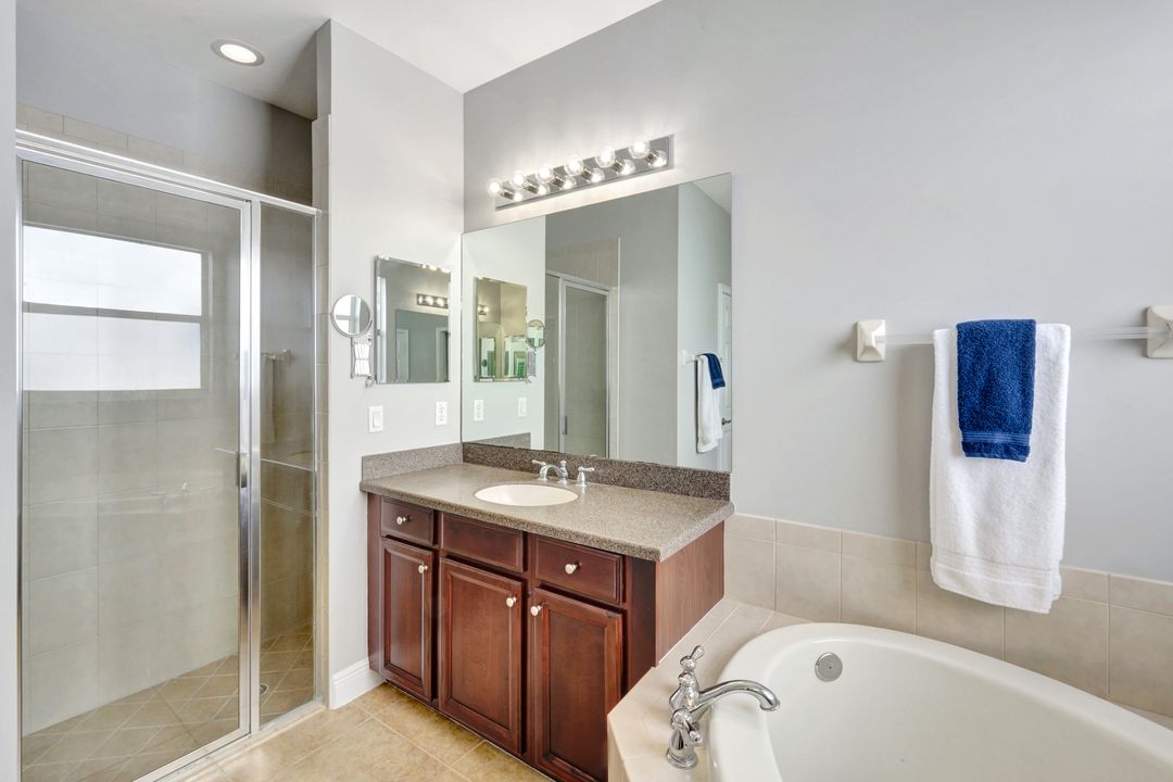 1574 Double Eagle Trail, Naples, FL 34120