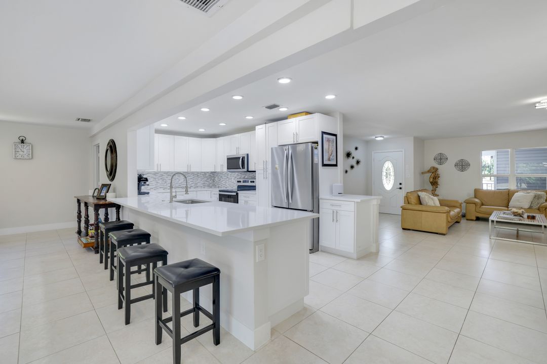 2855 66th St SW, Naples, FL 34105