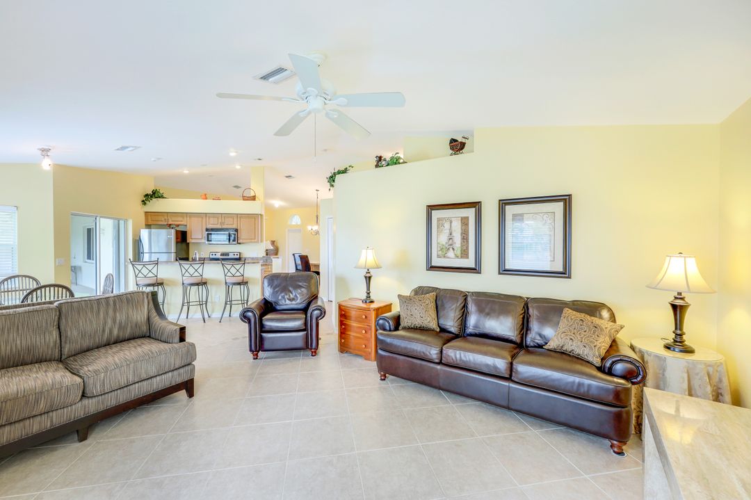 837 SW 37th St, Cape Coral, FL 33914