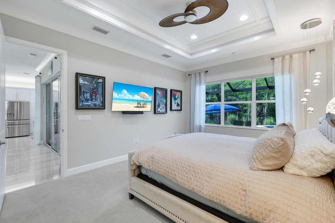 28560 Twain Dr, Bonita Springs, FL 34135