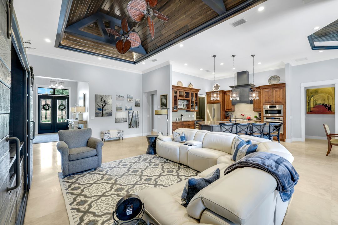 710 Wren St, Marco Island, FL 34145