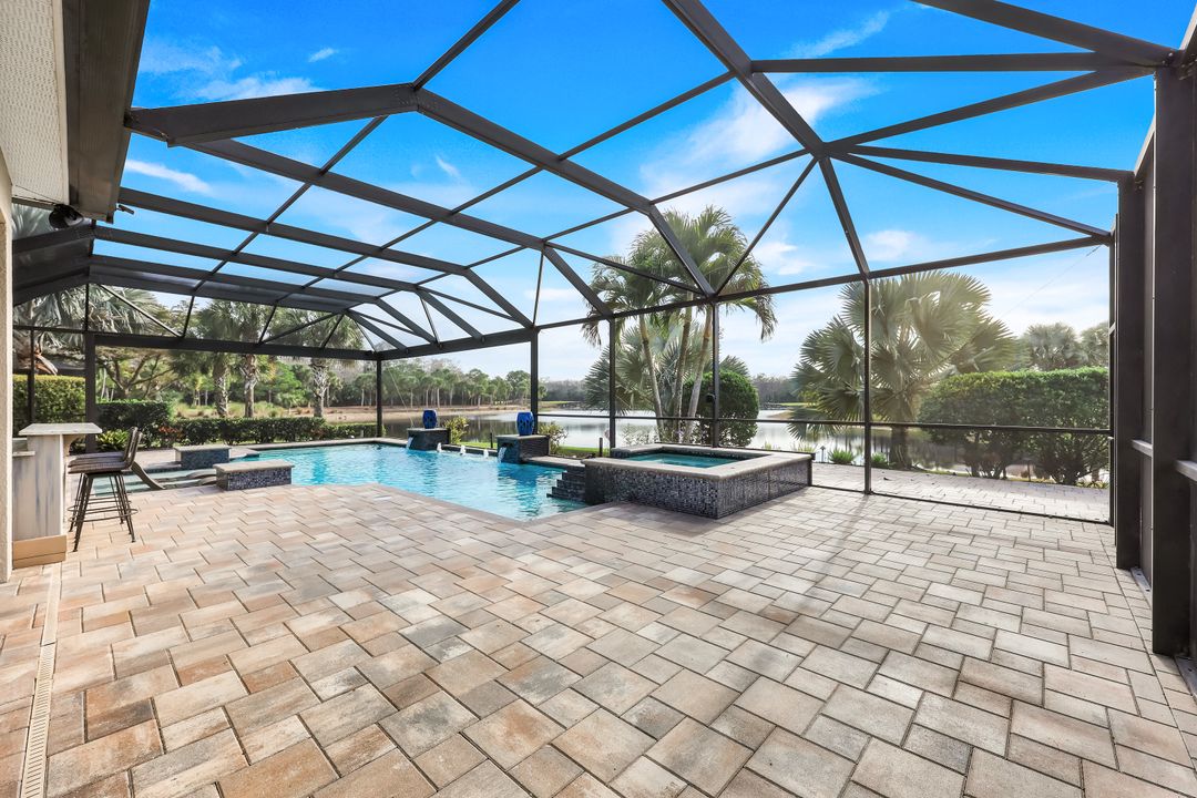 9180 Ores Cir, Naples, FL 34120