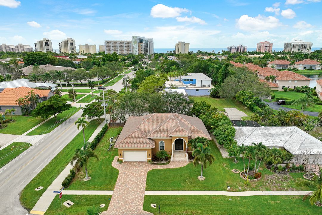 598 Fieldstone Dr, Marco Island, FL 34145