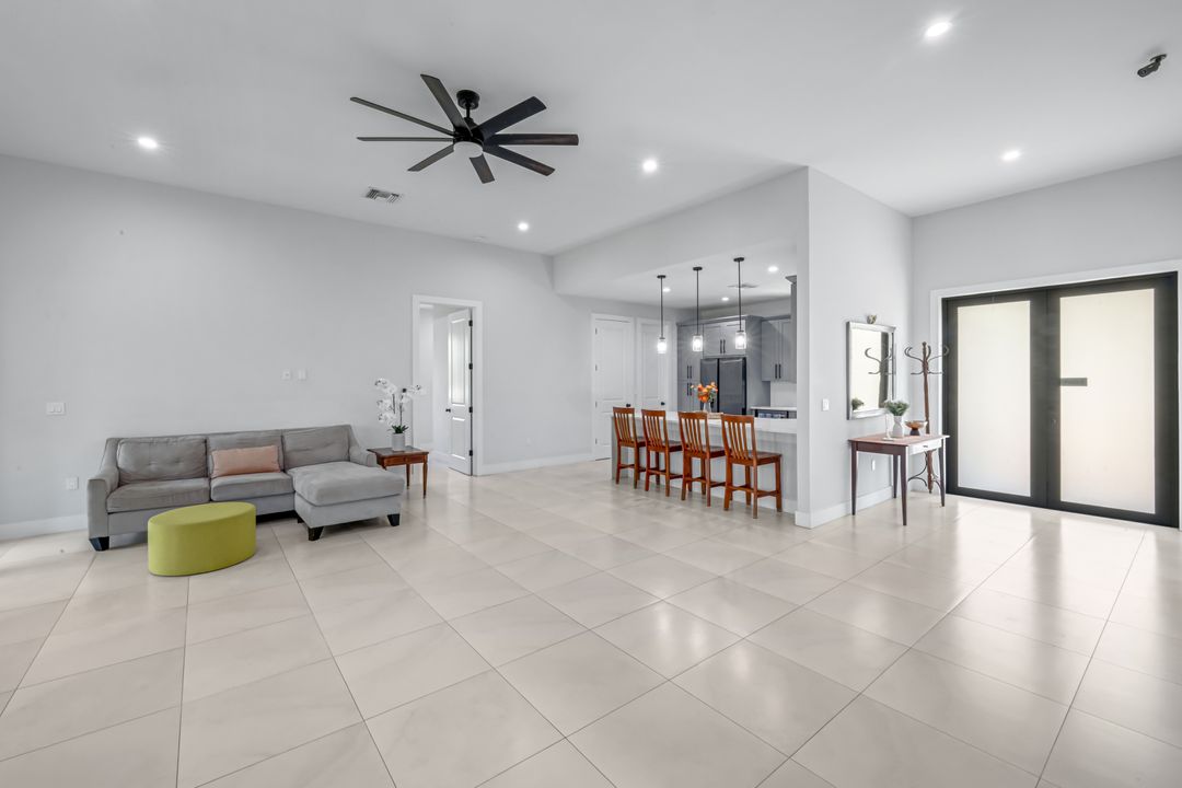 2682 4th Ave SE, Naples, FL 34117