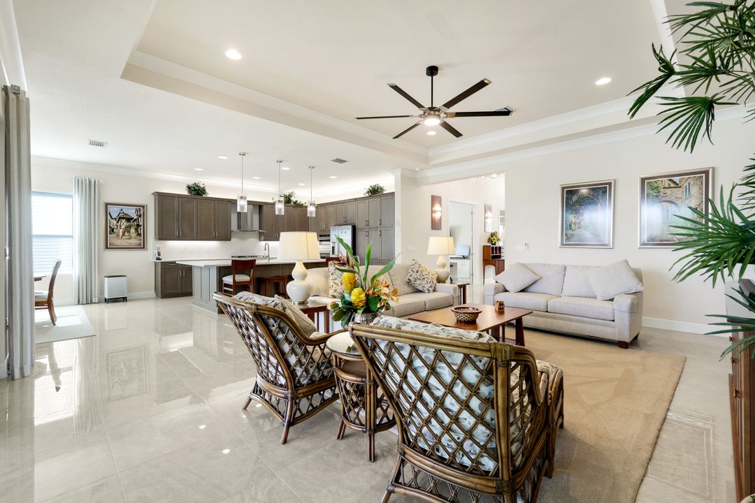 12078 Mimosa St, Naples, FL 34120