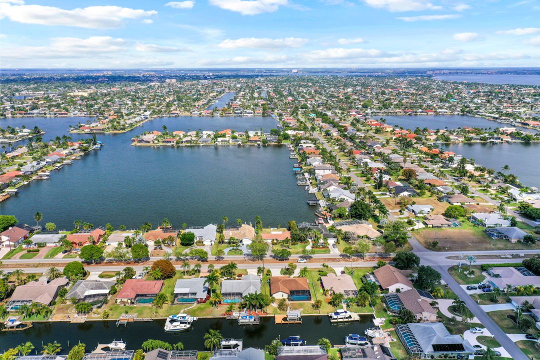 5032 Skyline Blvd, Cape Coral, FL 33914