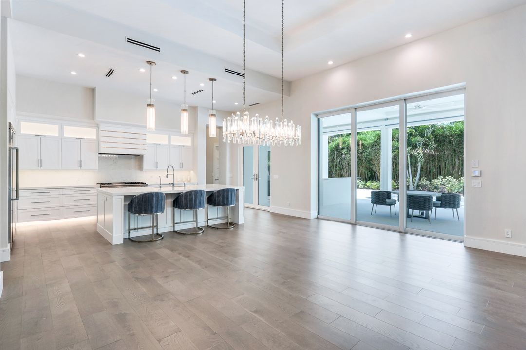 569 Neapolitan Way, Naples, FL 34103