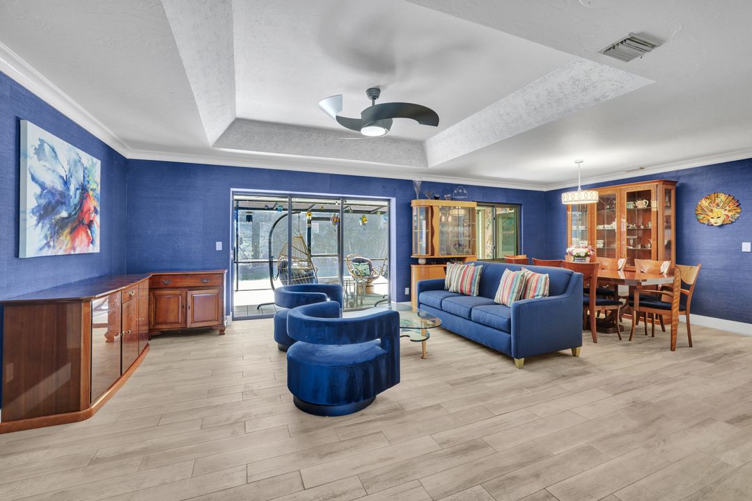 201 Palmetto Dunes Cir, Naples, FL 34113