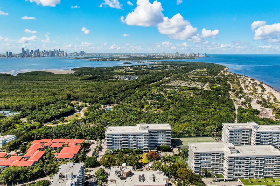 155 Ocean Ln Dr #103, Key Biscayne, FL 33149