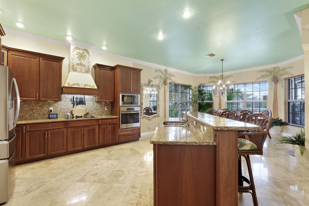 907 SW 51st Terrace, Cape Coral, FL 33914