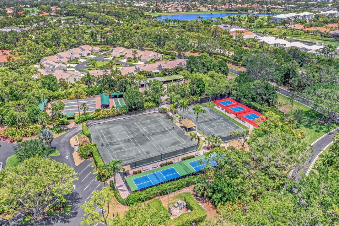 15161 Cedarwood Ln #503, Naples, FL 34110