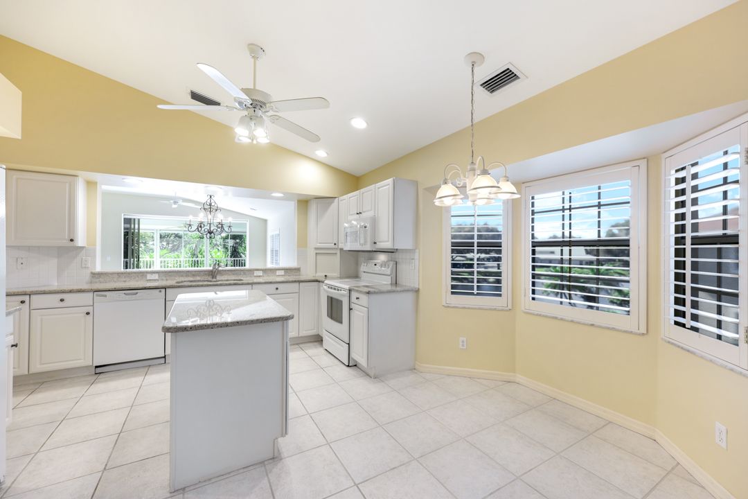 6210 Reserve Cir #504, Naples, FL 34119