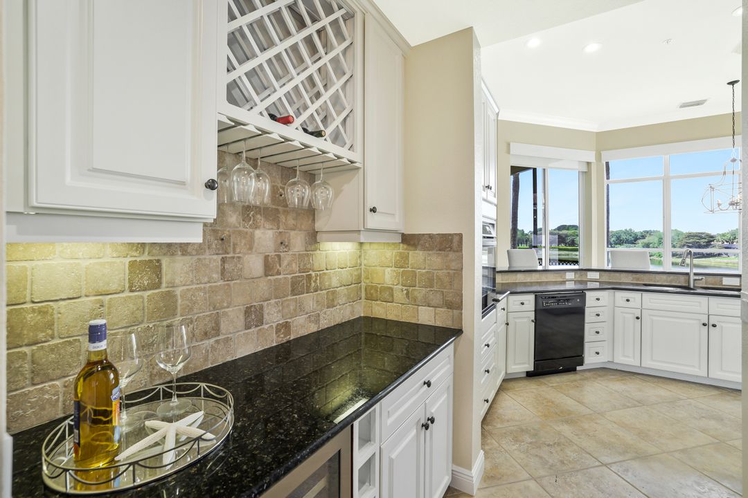 15539 Monterosso Ln #202, Naples, FL 34110