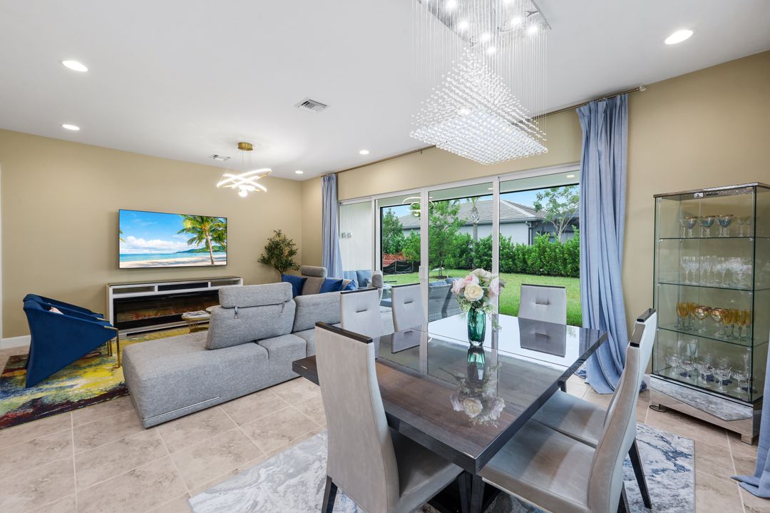 12446 Dahlia Ct, Naples, FL 34120