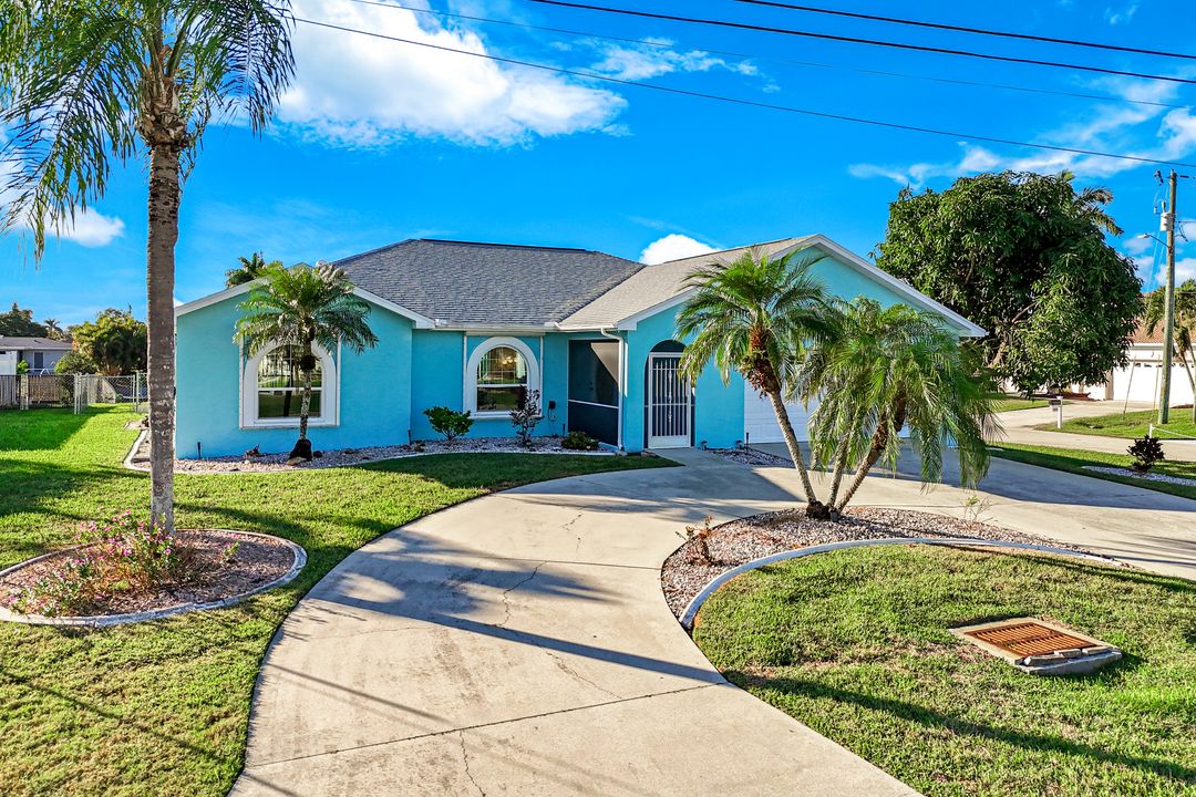 3034 SE 10th Pl, Cape Coral, FL 33904